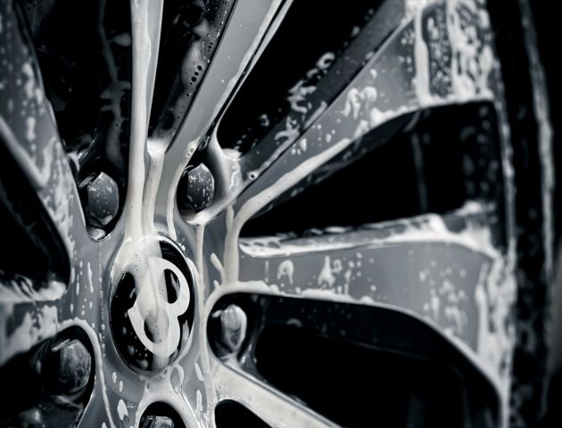 detayli-oto-yikama-zeytinburnu